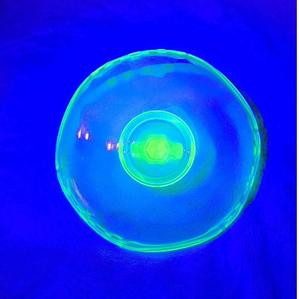 Vintage Uranium Glass Floral Etched Heart‎ Handle Ashtray/Candy Dish